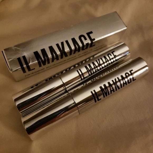 A BUNDLE OF 3 ILMAKIAGE MAKEUP BRAND NEW NEVER USED . OFFERS WELCOME - Picture 3 of 10